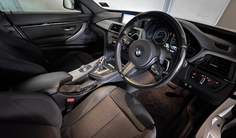 
								BMW 320I GRAN TURISMO 2015 full									