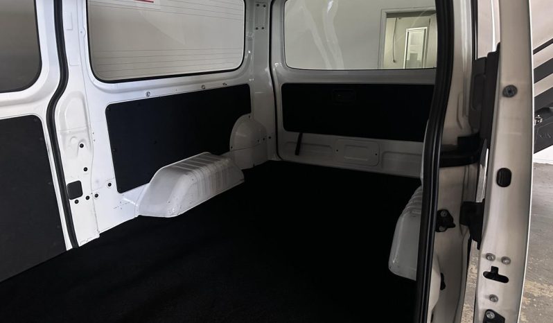 
								Nissan Nv350 CARAVAN 2016 full									