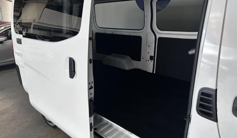 
								Nissan Nv350 CARAVAN 2016 full									