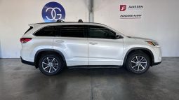 
										Toyota Highlander GXL 3.5P/4WD/8AT 2017 full									