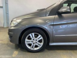 
										Mercedes-Benz B 200  2009 full									