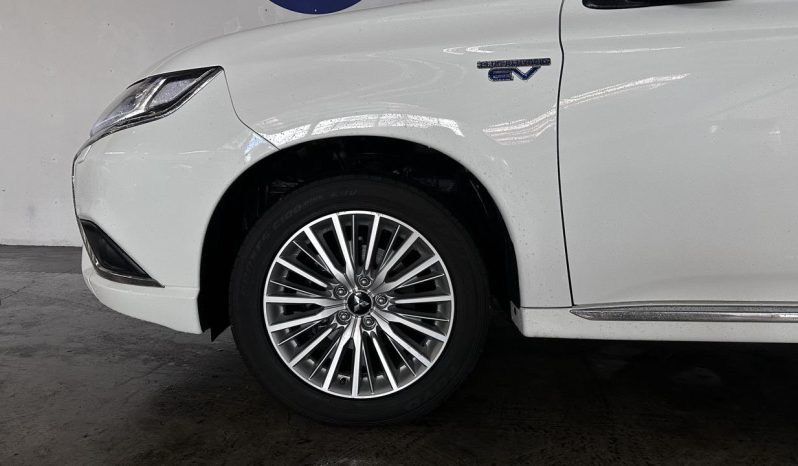 
								Mitsubishi Outlander XLS 88KW/PHEV/4WD/AT 2019 full									