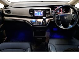 
										2013 HONDA ODYSSEY Absolute full									