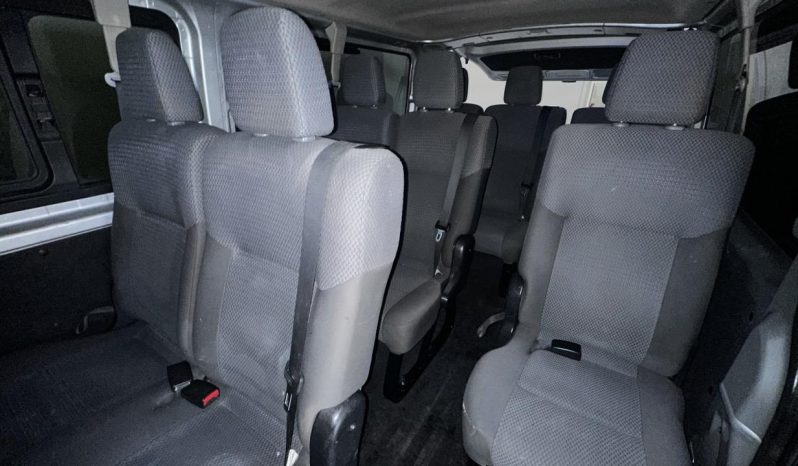 
								Nissan Nv350 CARAVAN 2013 full									