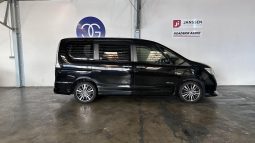 
										Nissan Serena HYBRID 2013 full									