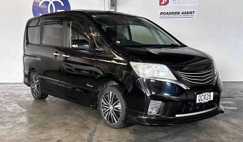 
								Nissan Serena HYBRID 2013 full									