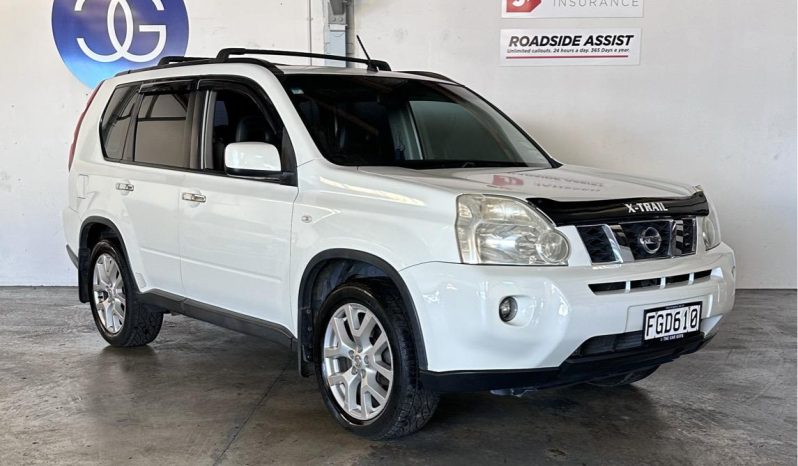 
								Nissan X-Trail 2.0 DIESEL TL AT 4WD 2010 full									