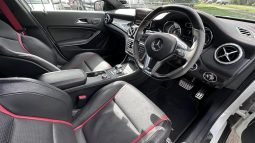 
										Mercedes-Benz Gla45 AMG 2015 full									