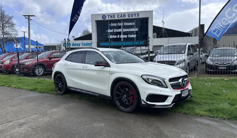 
								Mercedes-Benz Gla45 AMG 2015 full									