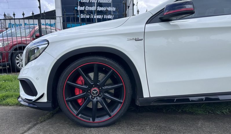 
								Mercedes-Benz Gla45 AMG 2015 full									