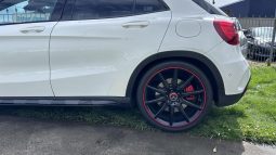 
										Mercedes-Benz Gla45 AMG 2015 full									