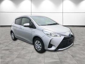 TOYOTA VITZ HYBRID F 2019