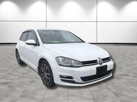 Volkswagen GOLF TSI HIGH LINE BMT DCC 2013