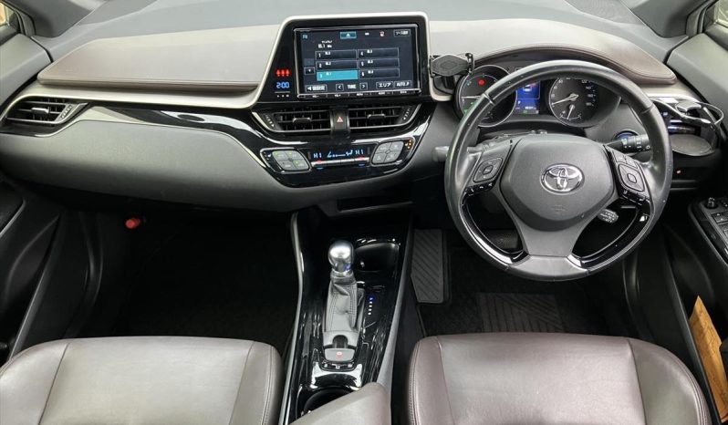 
								TOYOTA CH-R HYBRID G 2017 full									