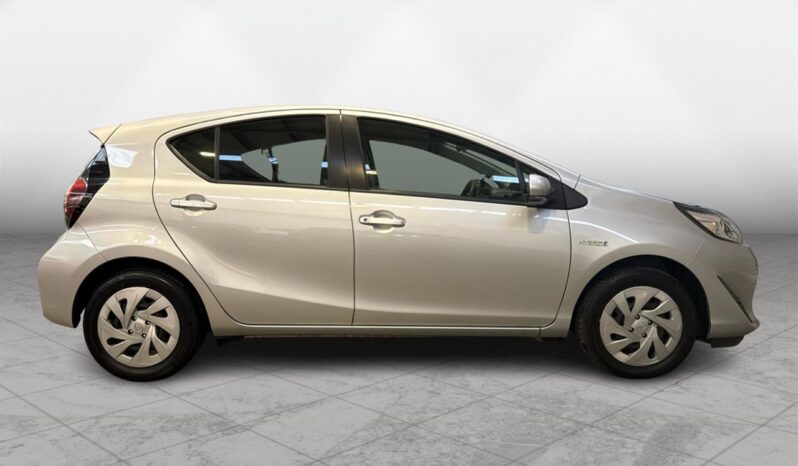 
								Toyota AQUA L 2019 full									