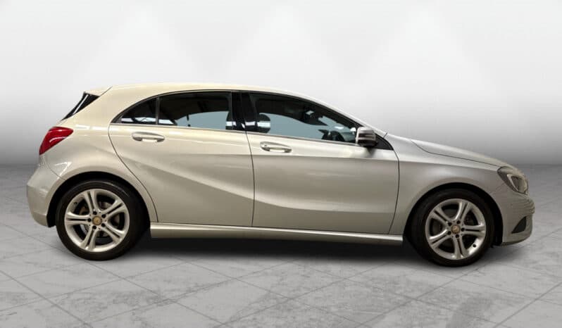 Mercedes-Benz A Class A180 2014 full
