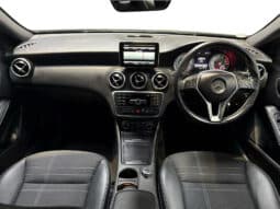 Mercedes-Benz A Class A180 2014 full