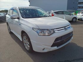 MITSUBISHI OUTLANDER PHEV 4WD PHEV G Safety Package 2014