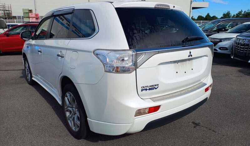 
								MITSUBISHI OUTLANDER PHEV 4WD PHEV G Safety Package 2014 full									