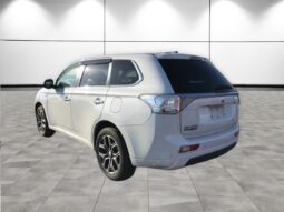 
										MITSUBISHI OUTLANDER PHEV Sports Style Edition 2014 full									