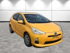 TOYOTA AQUA S 2012