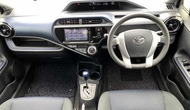 
								TOYOTA AQUA S 2015 full									