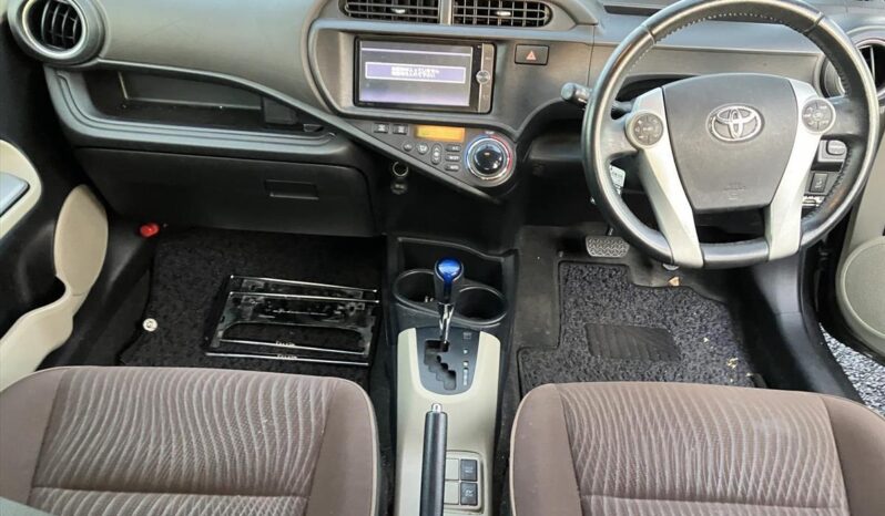 
								TOYOTA AQUA G 2012 full									