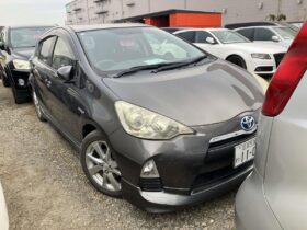TOYOTA AQUA S 2013