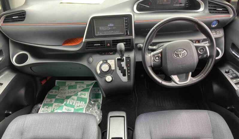 
								Toyota Sienta Hybrid G 2015 full									