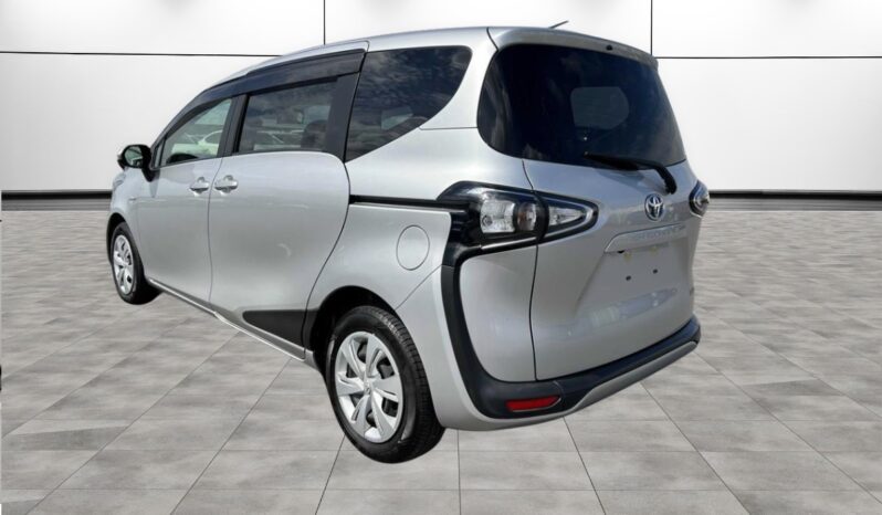
								Toyota Sienta Hybrid Fan Base G 2019 full									