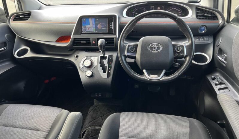 
								Toyota Sienta Hybrid Fan Base G 2019 full									