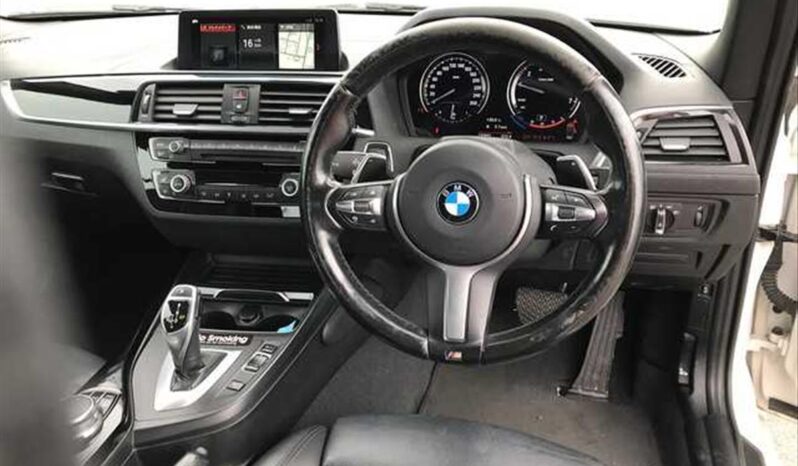 
								BMW 220i Cabriolet M Sport 2018 full									