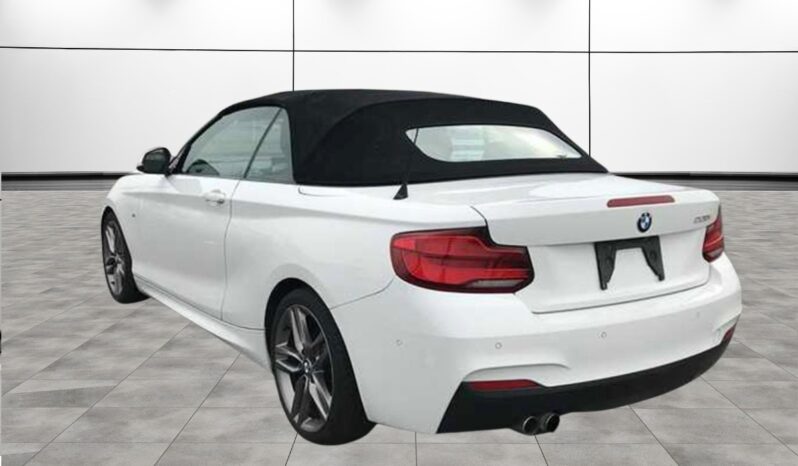 
								BMW 220i Cabriolet M Sport 2018 full									