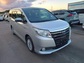 Mazda PREMACY 20S SKY ACTIVE L 2013