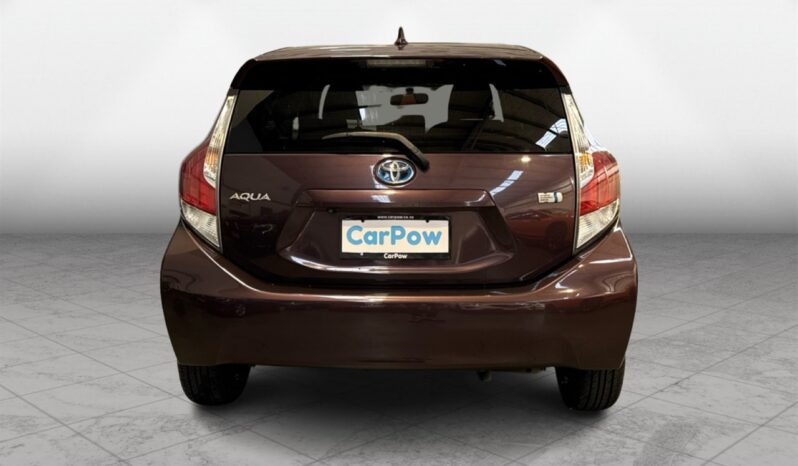 
								Toyota AQUA HYBRID 2015 full									