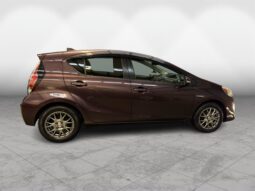 
										Toyota AQUA HYBRID 2015 full									