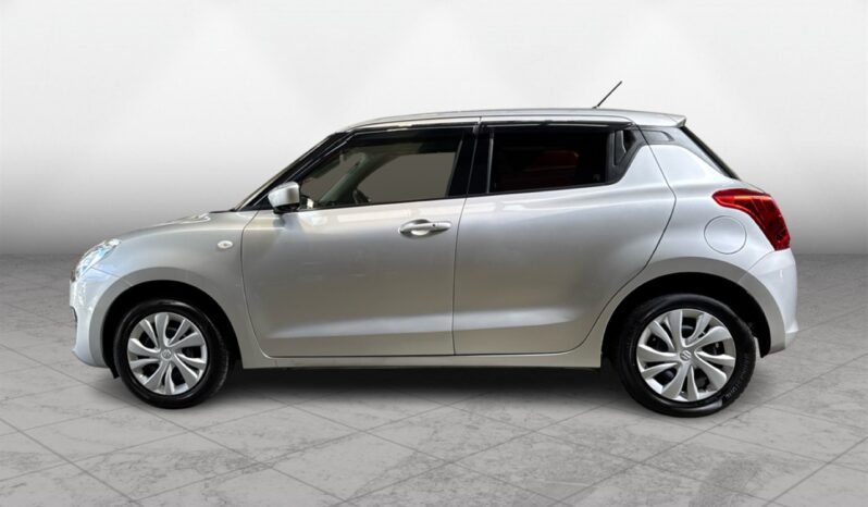 
								Suzuki SWIFT XL 5D 2019 full									