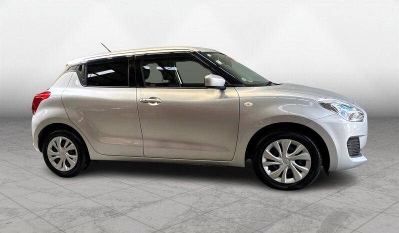 
								Suzuki SWIFT XL 5D 2019 full									