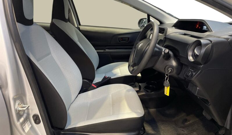 
								Toyota AQUA L 2020 full									