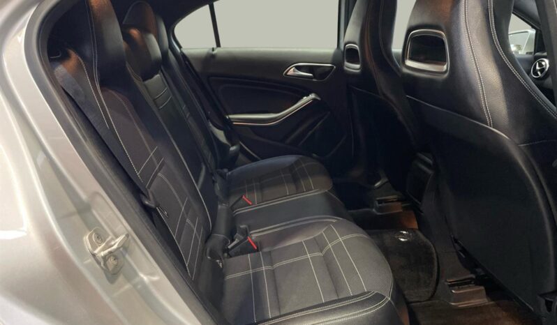 
								Mercedes-Benz A Class A180 Blue – Efficiency 2013 full									