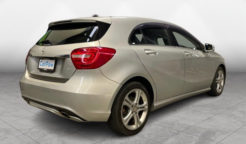 
								Mercedes-Benz A Class A180 Blue – Efficiency 2013 full									