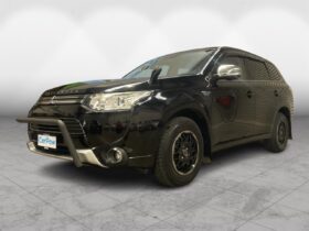 Mitsubishi OUTLANDER PHEV G Safety Package 2015