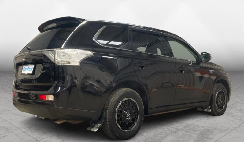 
								Mitsubishi OUTLANDER PHEV G Safety Package 2015 full									
