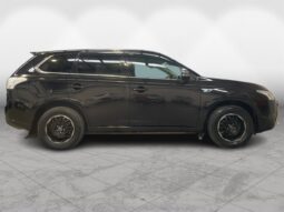 
										Mitsubishi OUTLANDER PHEV G Safety Package 2015 full									