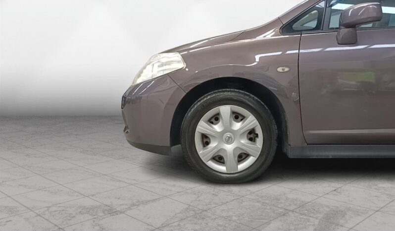 
								Nissan Tiida  2008 full									