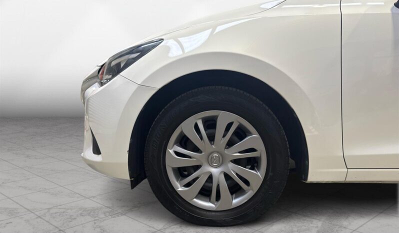 
								Mazda DEMIO 13S 2017 full									