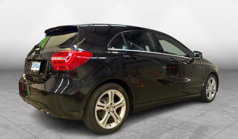 
								Mercedes-Benz A Class A180 2014 full									
