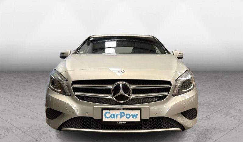 
								Mercedes-Benz A Class A180 2014 full									