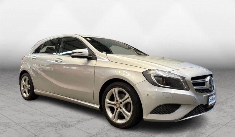 
								Mercedes-Benz A Class A180 2014 full									