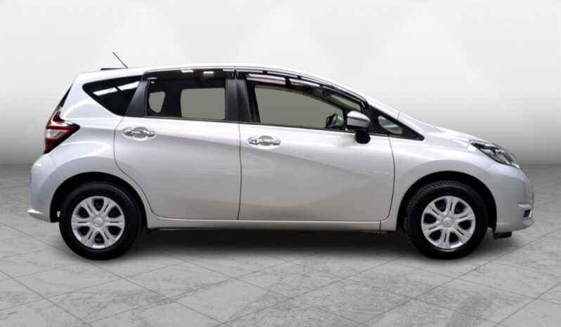 
								Nissan NOTE X 2019 full									